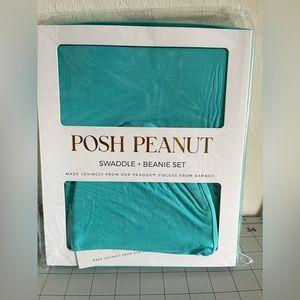NIB Posh Peanut swaddle and beanie set. Smoke-free and pet-free home.